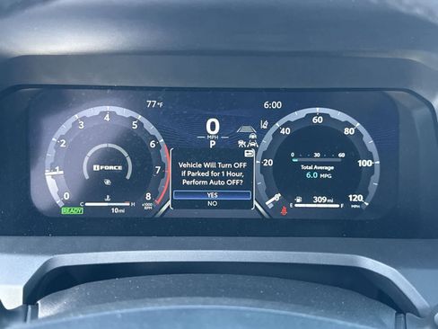 Used 2025 Toyota Tacoma TRD Sport w/ TRD Sport Upgrade Package image 30