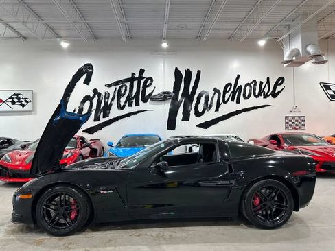 Used 2007 Chevrolet Corvette Z06 w/ Preferred Equipment Group RWD image 2