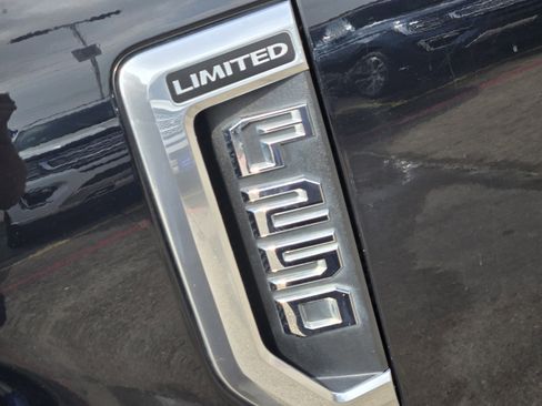 Used 2021 Ford F250 Limited w/ FX4 Off-Road Package image 8