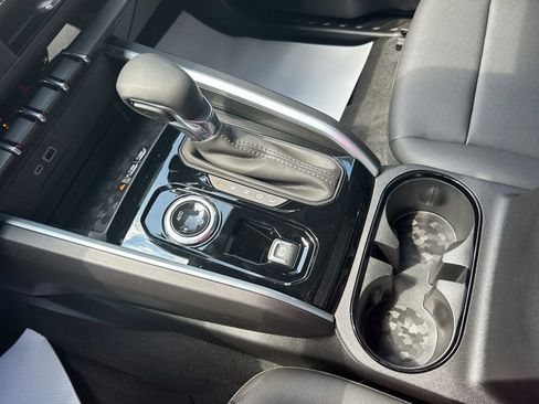 New 2025 Chevrolet Colorado LT w/ LT Convenience Package image 23