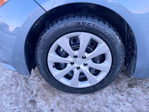 Used 2022 Toyota Corolla LE image 10