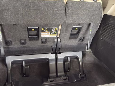 Used 2023 Toyota Sienna Limited AWD/4WD image 6