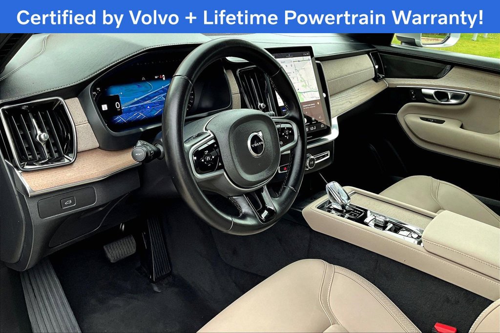 Used 2025 Volvo XC90 B6 Plus AWD/4WD image 17