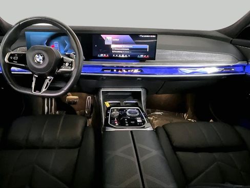 Used 2023 BMW 760i xDrive AWD/4WD image 16