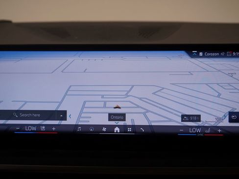 Used 2025 BMW X7 xDrive40i w/ M Sport Package image 13