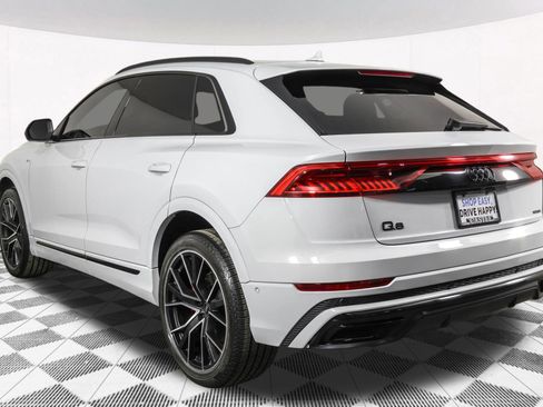 Used 2022 Audi Q8 Premium Plus w/ Premium Plus Package image 23