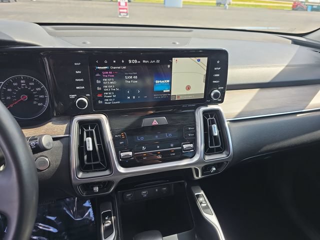 Used 2023 Kia Sorento X-Line EX AWD/4WD image 16