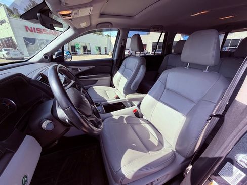 Used 2021 Honda Pilot EX-L image 7