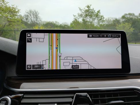 Used 2023 BMW 530e w/ Premium Package image 17