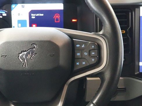 Used 2022 Ford Bronco Badlands image 19