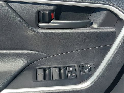 Used 2024 Toyota RAV4 LE image 17