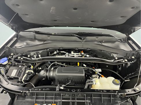 Used 2024 Ford Explorer Limited AWD/4WD image 19