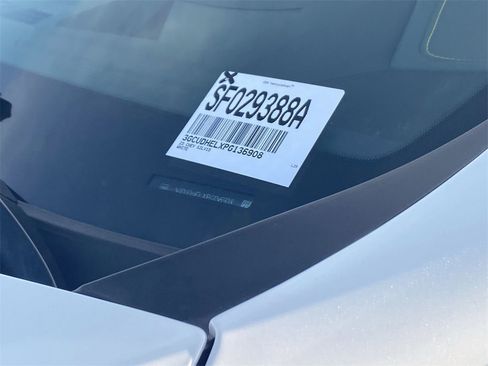 Used 2023 Chevrolet Silverado 1500 ZR2 w/ Technology Package image 33