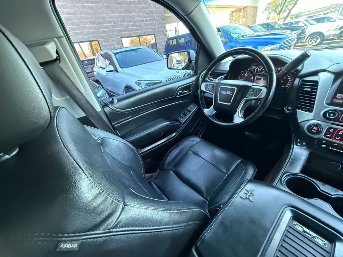 Used 2016 GMC Yukon XL SLT w/ Open Road Package RWD image 49