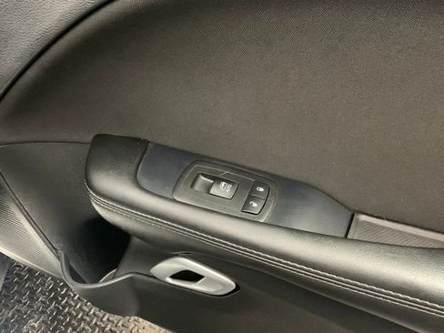 Used 2018 Dodge Challenger SXT w/ Driver Convenience Group image 25