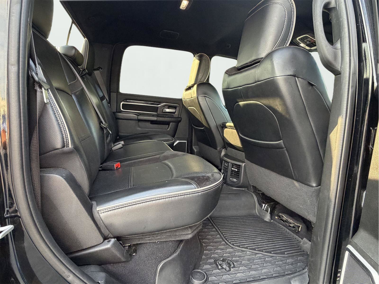 Used 2021 RAM 3500 Laramie AWD/4WD image 18