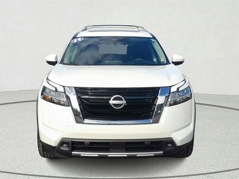 Used 2024 Nissan Pathfinder Platinum w/ Cargo Package image 2
