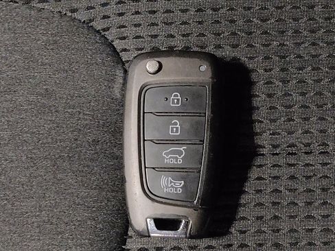 Used 2019 Hyundai Santa Fe SE FWD image 32