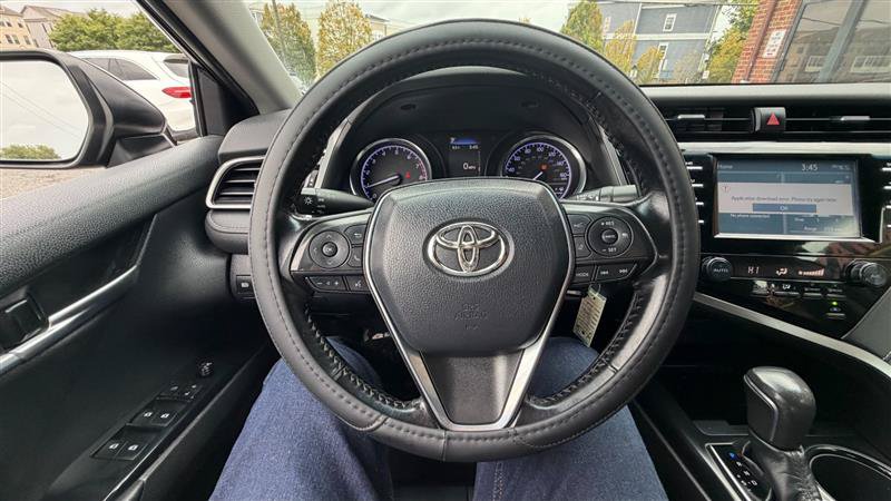 Used 2019 Toyota Camry SE FWD image 29
