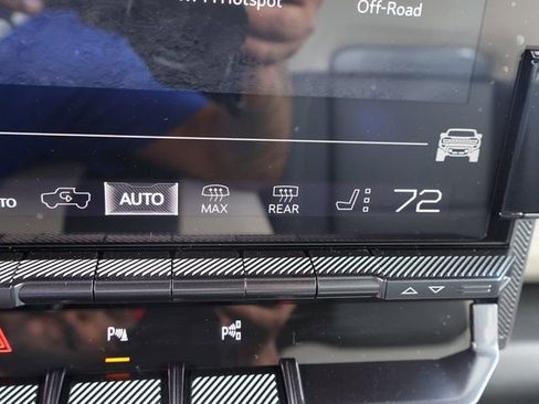 New 2026 GMC Hummer EV SUV AWD/4WD image 30