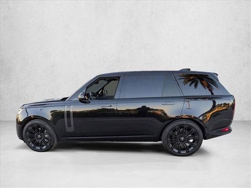 Used 2025 Land Rover Range Rover Long Wheelbase SE image 8