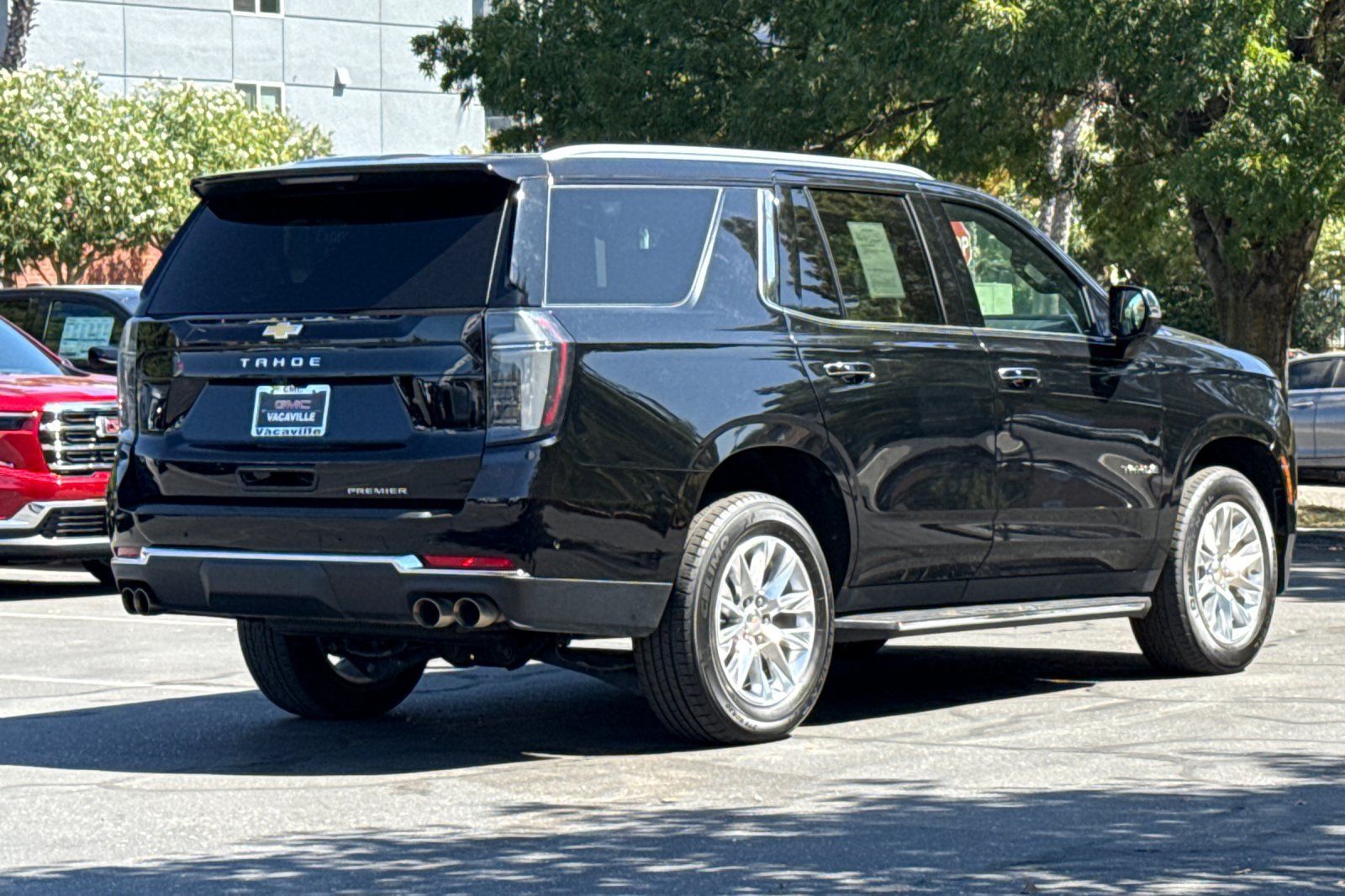 Used 2025 Chevrolet Tahoe Premier AWD/4WD image 5
