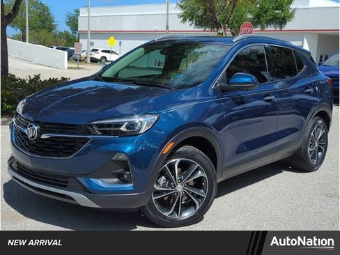 Used 2020 Buick Encore GX Essence w/ Advanced Technology Package image 1