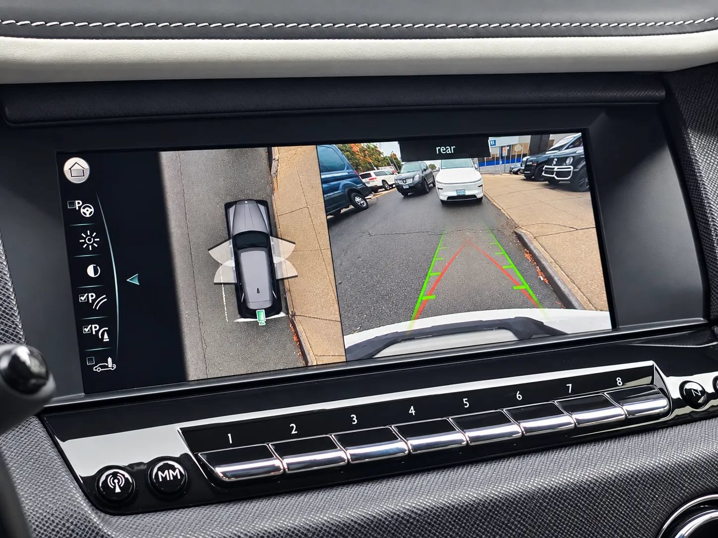 Used 2020 Rolls-Royce Cullinan Black Badge AWD/4WD image 63