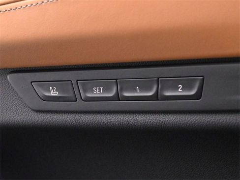 Used 2020 BMW 750i xDrive 750i xDrive w/ M Sport Package image 49