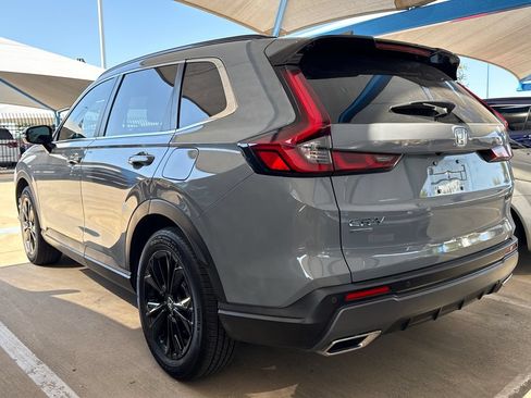 Used 2025 Honda CR-V Sport Touring image 8