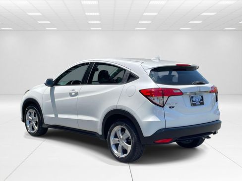 Used 2022 Honda HR-V LX image 4
