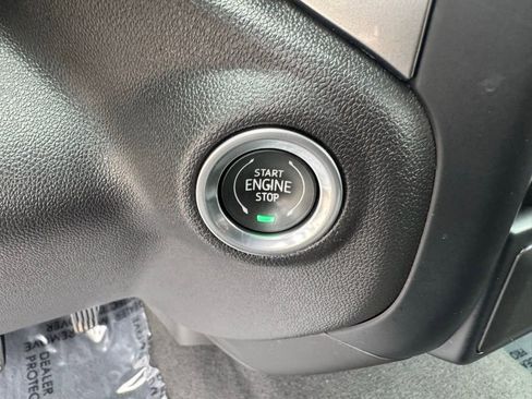 Used 2022 Chevrolet Silverado 1500 LT image 30