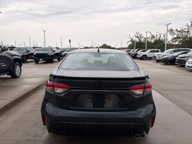 Used 2025 Toyota Corolla SE w/ SE Premium Package FWD image 6