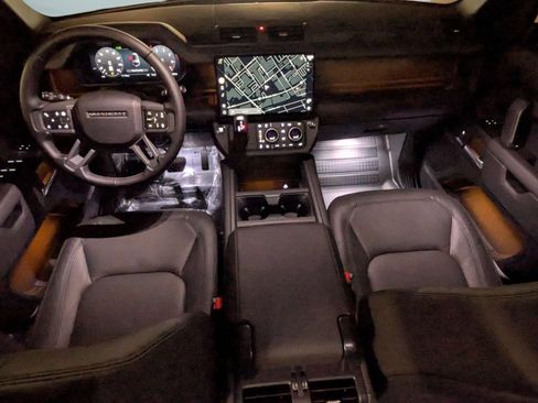 New 2026 Land Rover Defender 130 X-Dynamic SE AWD/4WD image 26