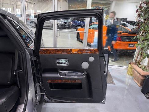 Used 2010 Rolls-Royce Ghost $268K MSRP image 56