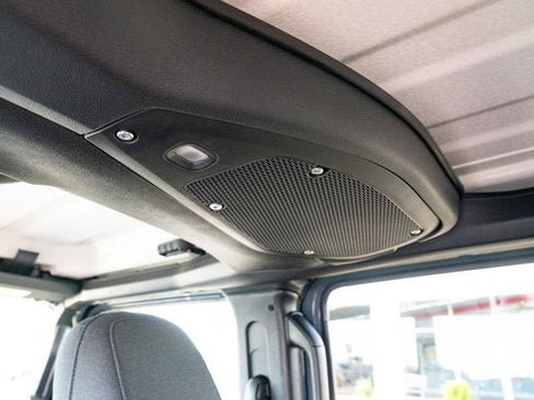 New 2025 Jeep Wrangler Unlimited Rubicon w/ Convenience Group image 34