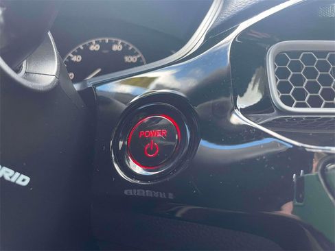 Certified 2025 Honda Civic Sport image 29