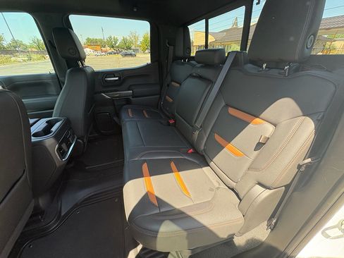 Used 2021 GMC Sierra 1500 AT4 w/ AT4 Premium Package AWD/4WD image 20
