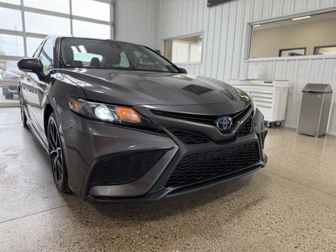 Used 2023 Toyota Camry SE FWD image 33