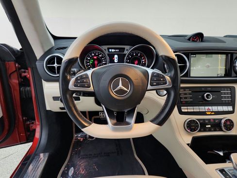Used 2017 Mercedes-Benz SL 450 image 23