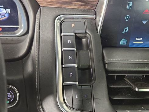 Used 2022 Chevrolet Tahoe Z71 image 21