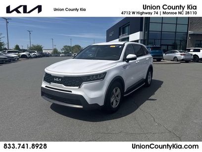 Used 2023 Kia Sorento LX