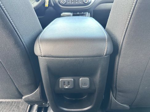Certified 2021 Chevrolet Colorado LT w/ LT Convenience Package AWD/4WD image 13