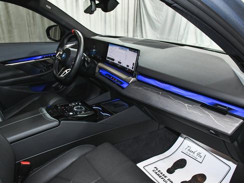 Used 2025 BMW i5 M60 w/ Executive Package image 73