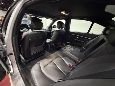 Used 2017 BMW 340i xDrive Sedan AWD/4WD image 30