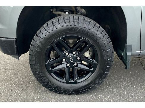 Used 2023 Chevrolet Silverado 1500 LT Trail Boss w/ LT Trail Boss Premium Package image 10