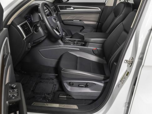 Used 2023 Volkswagen Atlas SE w/ Panoramic Sunroof Package AWD/4WD image 22