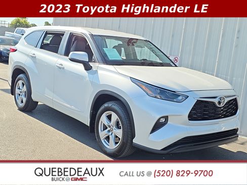 Used 2023 Toyota Highlander LE FWD image 1