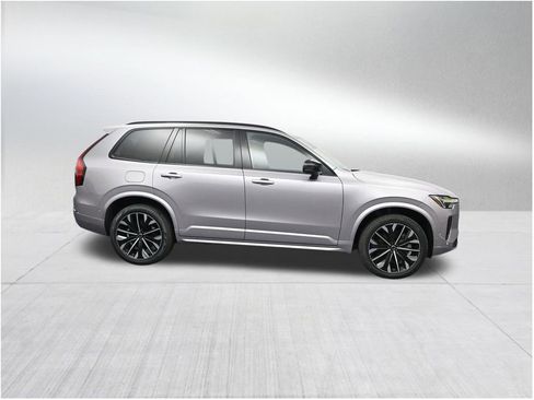 New 2026 Volvo XC90 T8 Ultra AWD/4WD image 6