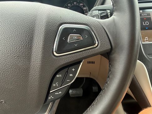 Used 2017 Lincoln MKC Select w/ Select Plus Package FWD image 18
